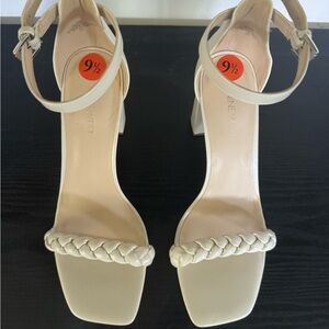Nine West Cream Elegant Sandal Heels